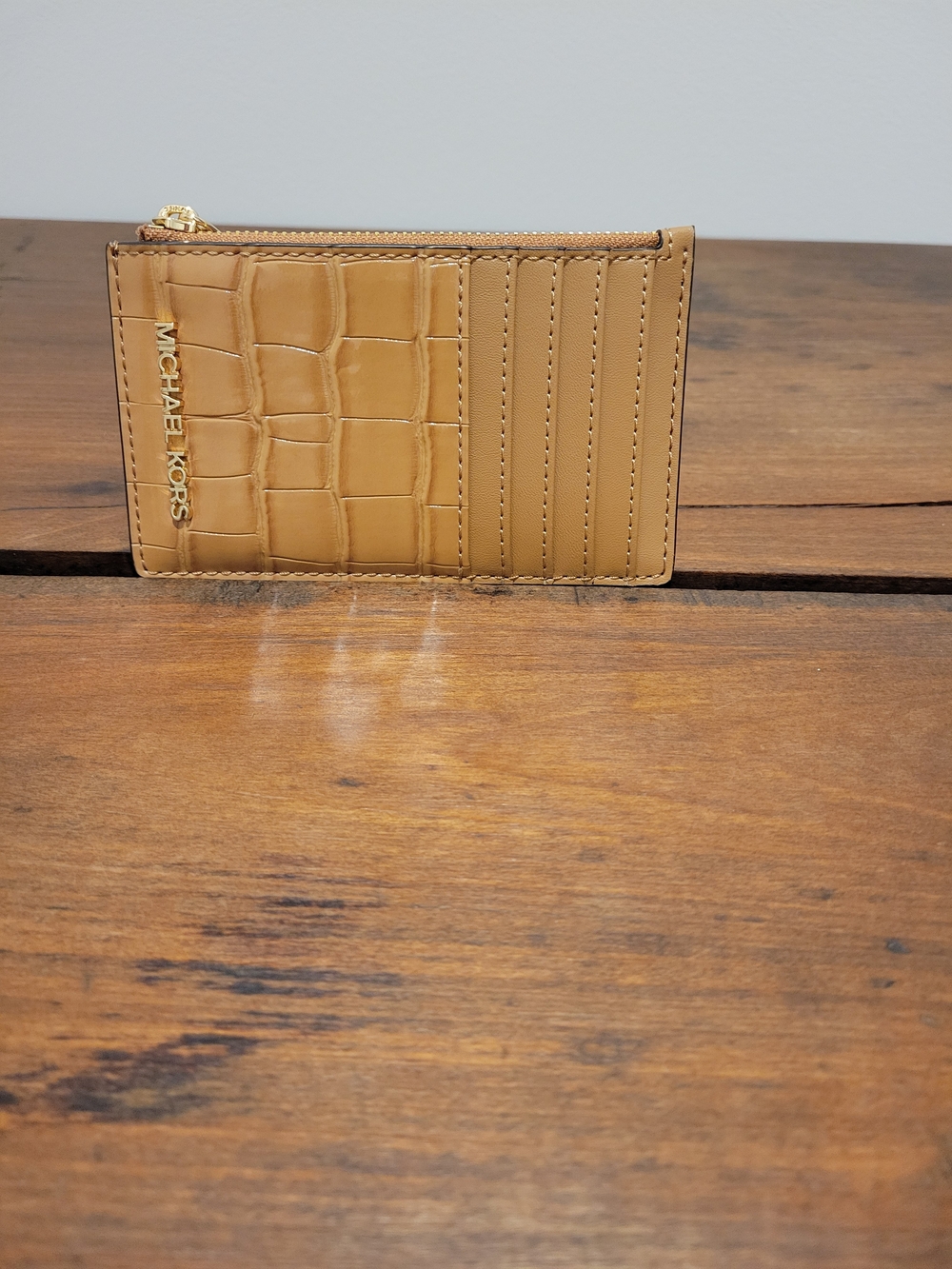 Michael Kors Jet Set Travel Crossbody Bag in Brown with Card Holder - Picture 6 of 7